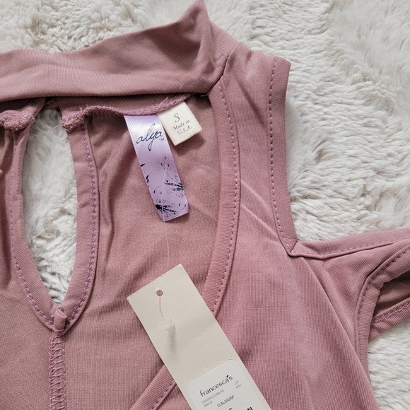 Francescas Alya Cold Shoulder Dusty Pink High Collar Cutout VNeck Dress NWT - Picture 5 of 11